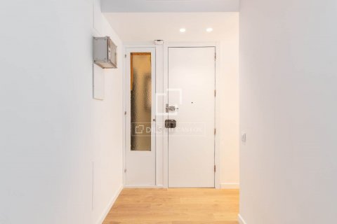 Купить квартиру в Барселона, Испания с 2 спальни, 77м², № 8862 - фото 19