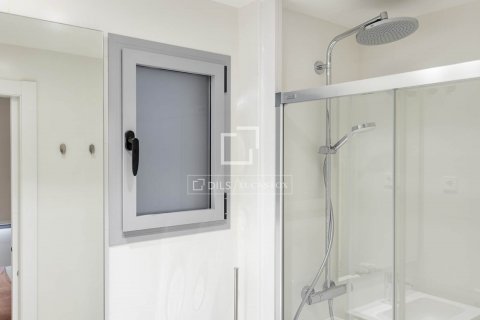 2 bedrooms apartment for rent in Barcelona, Catalonia, Spain № 8861 - photo 9