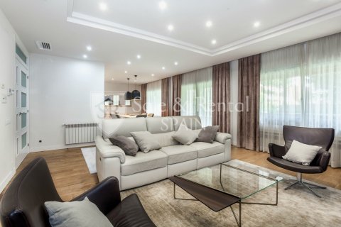 Сasa de 6 dormitorios en venta en Gavà, Barcelona, Cataluña, Spain № 6784 - foto 13