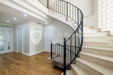 Сasa de 6 dormitorios en venta en Gavà, Barcelona, Cataluña, Spain № 6784 - foto 4