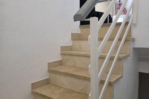 Apartamento de 3 dormitorios en venta en Cataluña, Spain № 6782 - foto 4