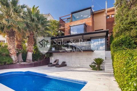 Сasa de 3 dormitorios en venta en Sitges, Barcelona, Cataluña, Spain № 6786