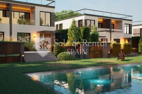 Сasa de 3 dormitorios en venta en Lloret de Mar, Gerona, Cataluña, Spain № 6788