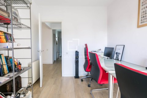 Villa de 5 dormitorios en venta en Castelldefels, Barcelona, Cataluña, Spain № 3820 - foto 22