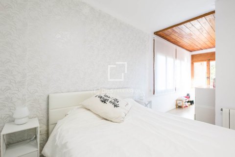 Villa de 5 dormitorios en venta en Castelldefels, Barcelona, Cataluña, Spain № 3820 - foto 25