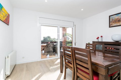 Villa de 5 dormitorios en venta en Castelldefels, Barcelona, Cataluña, Spain № 3820 - foto 6
