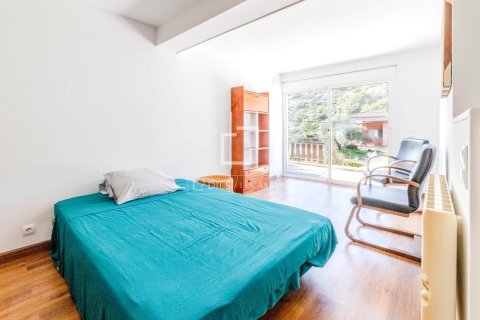 Villa de 4 dormitorios en venta en Sitges, Barcelona, Cataluña, Spain № 3816 - foto 19