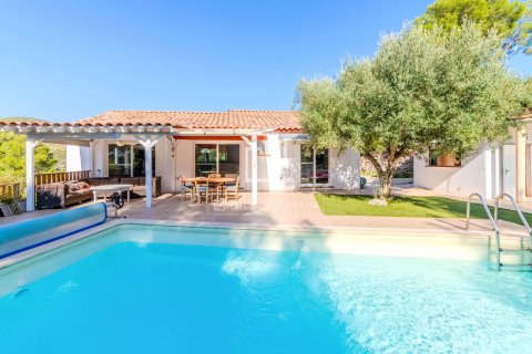 Villa de 4 dormitorios en venta en Sitges, Barcelona, Cataluña, Spain № 3816