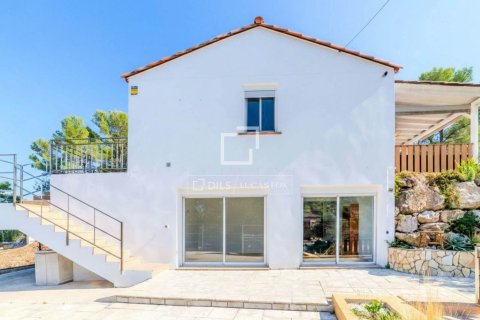 Villa de 4 dormitorios en venta en Sitges, Barcelona, Cataluña, Spain № 3816 - foto 29