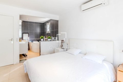Villa de 4 dormitorios en venta en Sitges, Barcelona, Cataluña, Spain № 3816 - foto 12