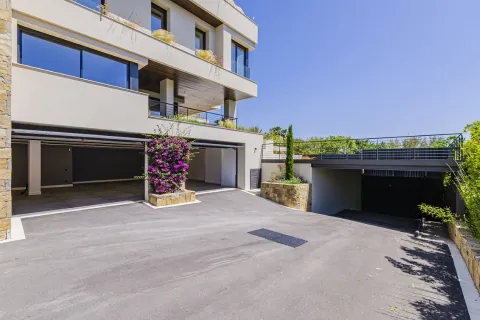 Сasa de 5 dormitorios en venta en Barcelona, Cataluña, Spain № 1605 - foto 28