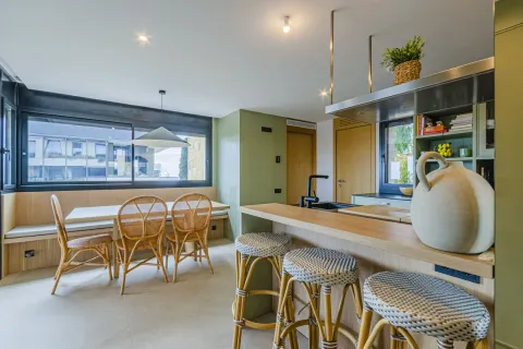 Сasa de 5 dormitorios en venta en Barcelona, Cataluña, Spain № 1605 - foto 8