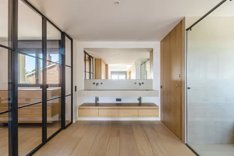 Сasa de 5 dormitorios en venta en Barcelona, Cataluña, Spain № 1605 - foto 14