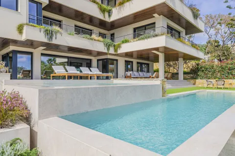 Сasa de 5 dormitorios en venta en Barcelona, Cataluña, Spain № 1605