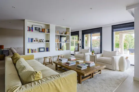 Сasa de 5 dormitorios en venta en Barcelona, Cataluña, Spain № 1605 - foto 6