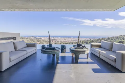 Сasa de 7 dormitorios en venta en Barcelona, Cataluña, Spain № 1604 - foto 4