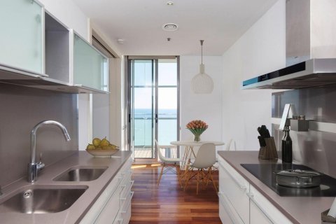 Apartamento de 2 dormitorios en venta en Promocion Illa del Mar Barcelona, Cataluña, Spain № 3393 - foto 5