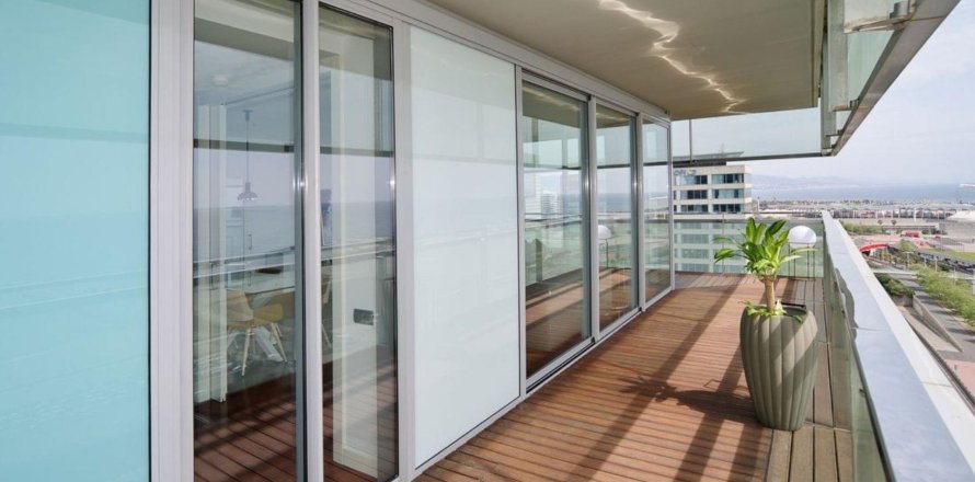 Apartamento de 4 dormitorios en venta en Promocion Illa del Mar Barcelona, Cataluña, Spain № 3396