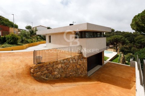 Сasa de 4 dormitorios en venta en Begur, Gerona, Cataluña, Spain № 6062 - foto 19