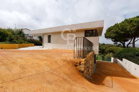 Сasa de 4 dormitorios en venta en Begur, Gerona, Cataluña, Spain № 6062 - foto 25