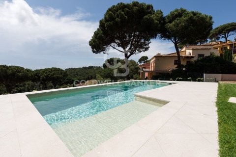 Сasa de 4 dormitorios en venta en Begur, Gerona, Cataluña, Spain № 6062 - foto 5