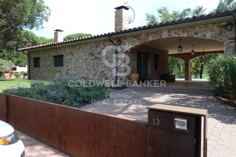 Villa de 5 dormitorios en venta en Pals, Gerona, Cataluña, Spain № 6064 - foto 12