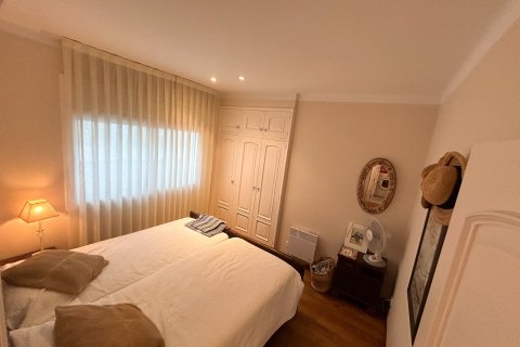 Сasa de 5 dormitorios en venta en Llanca, Gerona, Cataluña, Spain № 1625 - foto 16