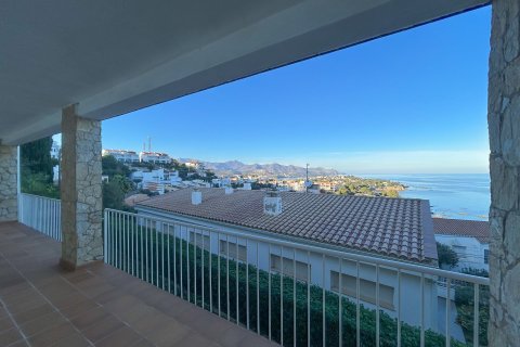 Сasa de 5 dormitorios en venta en Llanca, Gerona, Cataluña, Spain № 1625 - foto 2