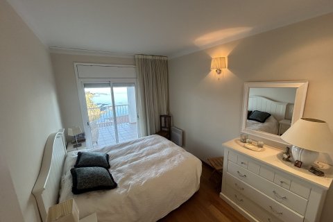 Сasa de 5 dormitorios en venta en Llanca, Gerona, Cataluña, Spain № 1625 - foto 14