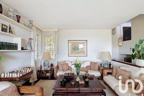 Сasa de 4 dormitorios en venta en Cabrils, Barcelona, Cataluña, Spain № 7555 - foto 11