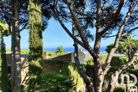 Сasa de 4 dormitorios en venta en Cabrils, Barcelona, Cataluña, Spain № 7555 - foto 3