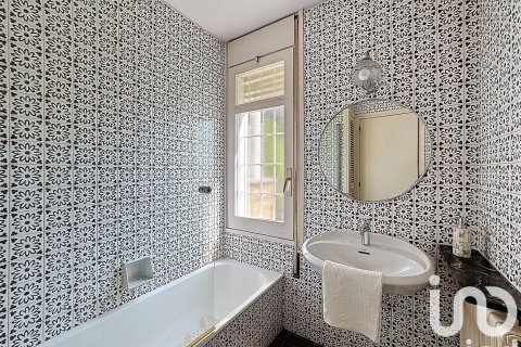 Сasa de 4 dormitorios en venta en Cabrils, Barcelona, Cataluña, Spain № 7555 - foto 29