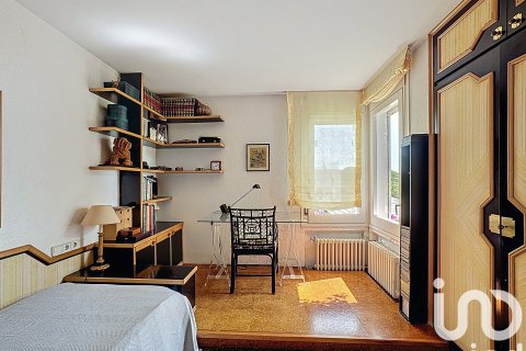 Сasa de 4 dormitorios en venta en Cabrils, Barcelona, Cataluña, Spain № 7555 - foto 30
