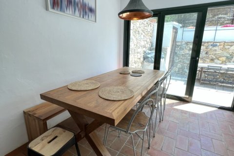 Villa de 4 dormitorios en venta en Begur, Gerona, Cataluña, Spain № 7558 - foto 29