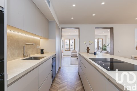 3 bedrooms apartment for sale in Barcelona, Catalonia, Spain № 7554 - photo 13