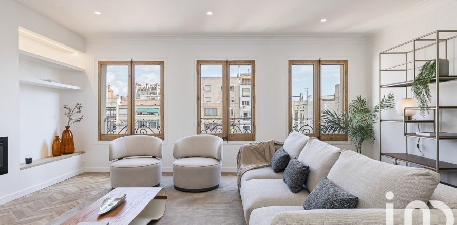 3 bedrooms apartment for sale in Barcelona, Catalonia, Spain № 7554