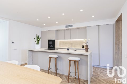 3 bedrooms apartment for sale in Barcelona, Catalonia, Spain № 7554 - photo 10