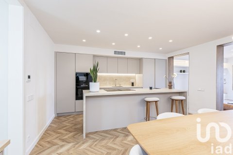 3 bedrooms apartment for sale in Barcelona, Catalonia, Spain № 7554 - photo 8