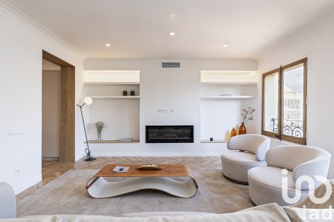 3 bedrooms apartment for sale in Barcelona, Catalonia, Spain № 7554 - photo 6
