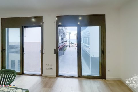15 rooms commercial property for sale in Lloret de Mar, Girona, Catalonia, Spain № 956 - photo 3