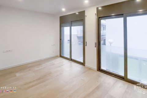15 rooms commercial property for sale in Lloret de Mar, Girona, Catalonia, Spain № 956 - photo 9