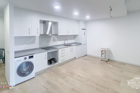 15 rooms commercial property for sale in Lloret de Mar, Girona, Catalonia, Spain № 956 - photo 5