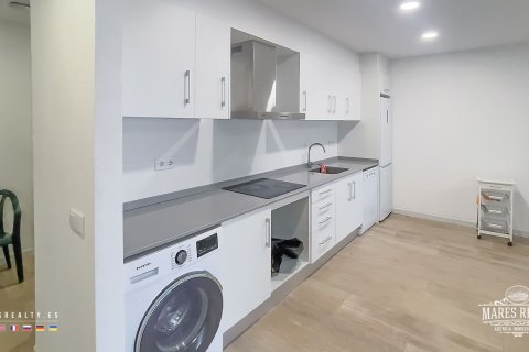 15 rooms commercial property for sale in Lloret de Mar, Girona, Catalonia, Spain № 956 - photo 7