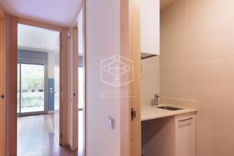 Apartamento de 3 dormitorios en alquiler en Barcelona, Cataluña, Spain № 955 - foto 10