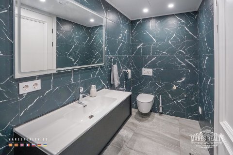Villa de 3 dormitorios en venta en Lloret de Mar, Gerona, Cataluña, Spain № 958 - foto 12