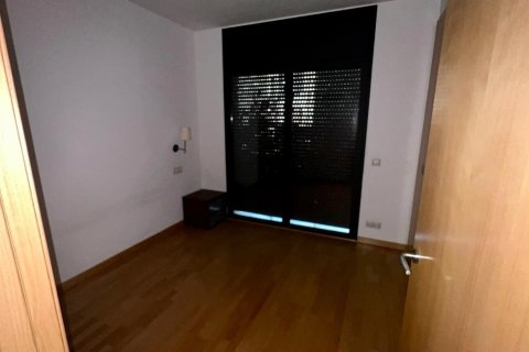 1 bedroom apartment for rent in Principado De Andorra (Ninguna Poblacion Tiene C.P.), Lleida, Catalonia, Spain № 7696 - photo 3