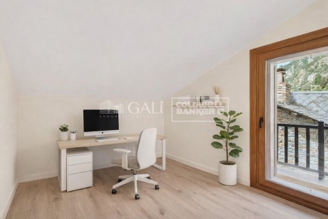 3 bedrooms house for rent in Principado De Andorra (Ninguna Poblacion Tiene C.P.), Lleida, Catalonia, Spain № 7694 - photo 16