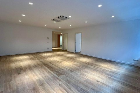 115 sq.m. office for rent in Principado De Andorra (Ninguna Poblacion Tiene C.P.), Lleida, Catalonia, Spain № 7691 - photo 12