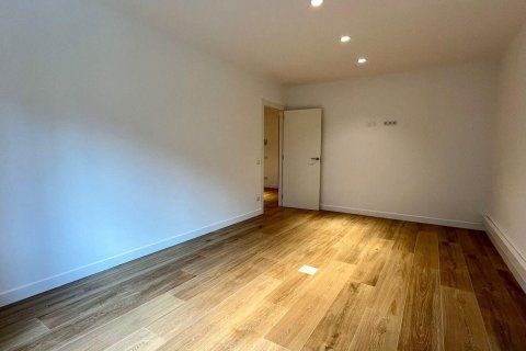 115 sq.m. office for rent in Principado De Andorra (Ninguna Poblacion Tiene C.P.), Lleida, Catalonia, Spain № 7691 - photo 11