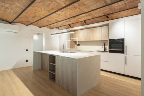 2 bedrooms apartment for sale in Barcelona, Catalonia, Spain № 4055 - photo 7